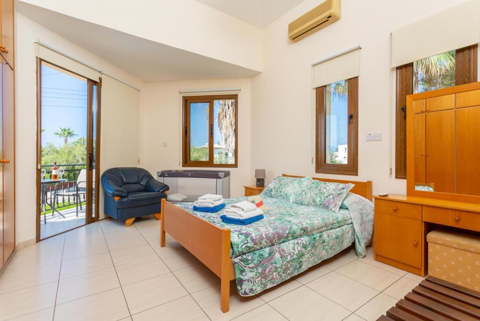 Polis Villa Halima Fostira מראה חיצוני תמונה
