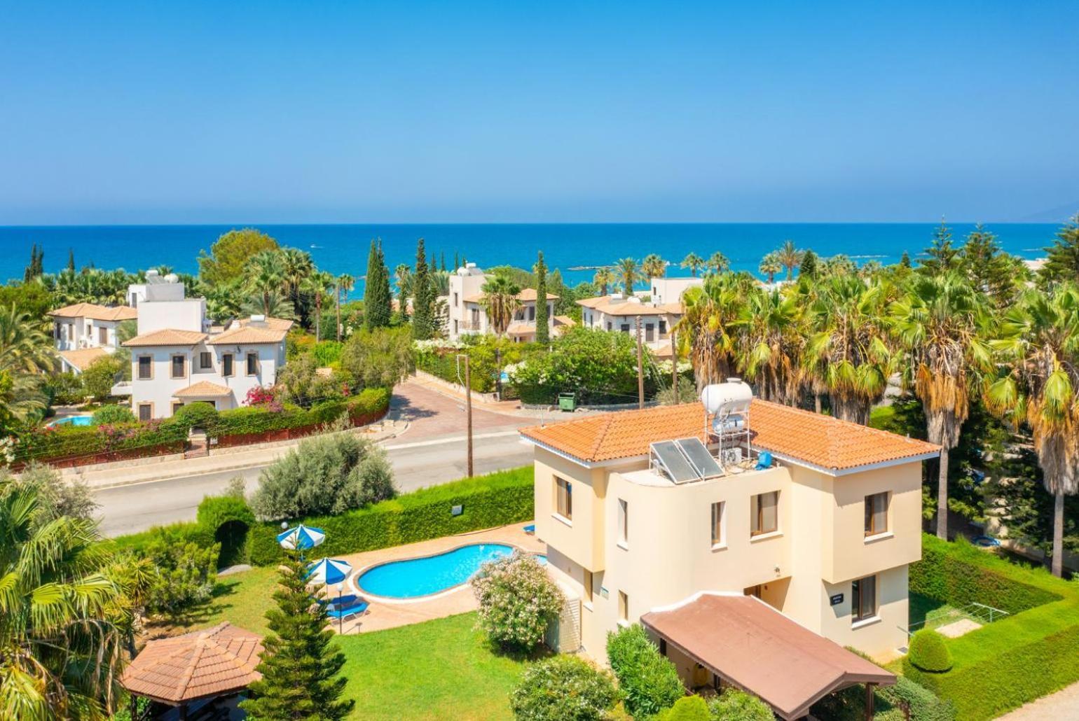 Polis Villa Halima Fostira מראה חיצוני תמונה